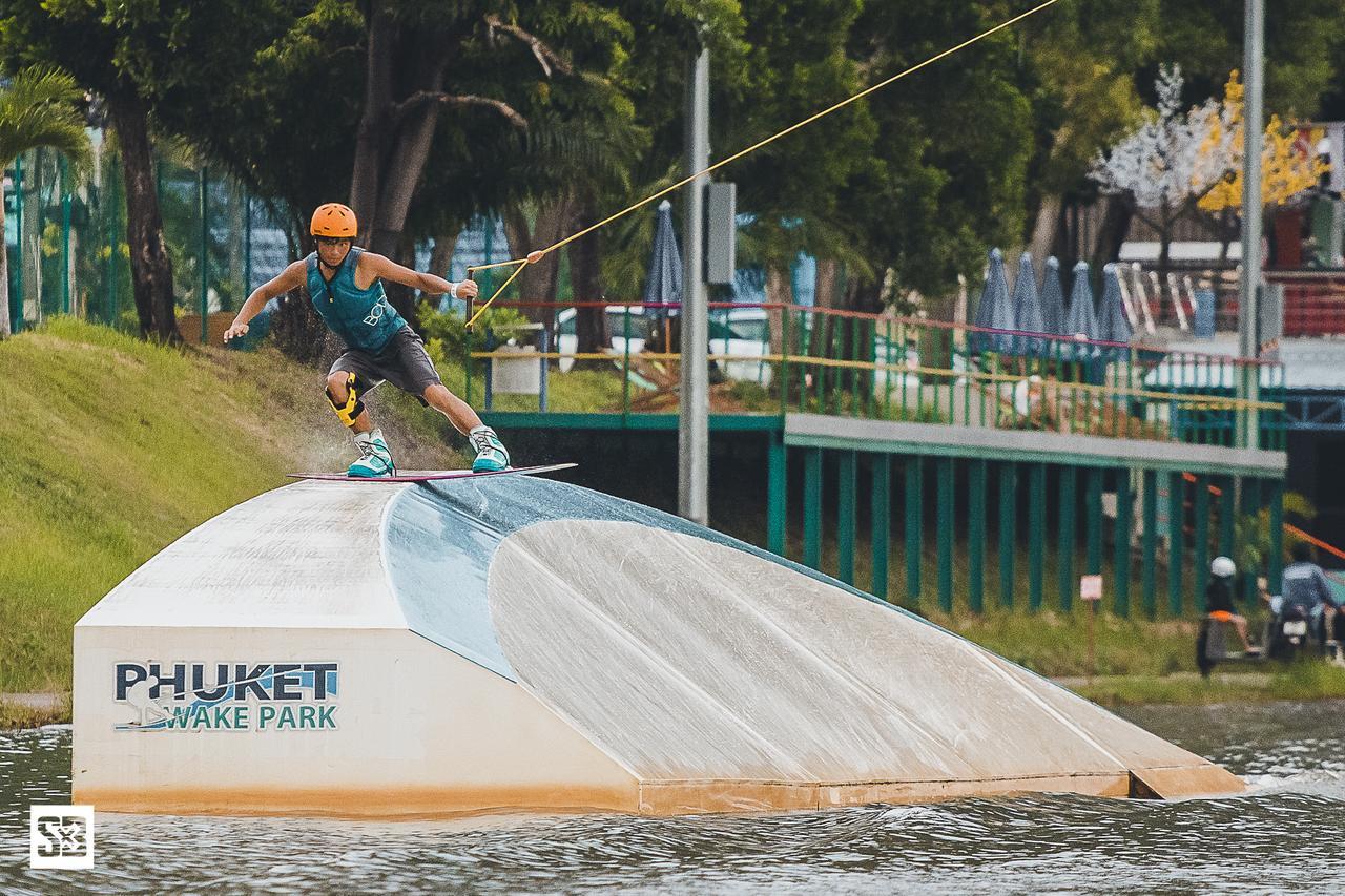 فندق Phuket Wake Park كاتو المظهر الخارجي الصورة